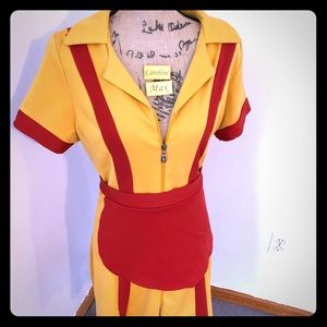 2 Broke Girls Costume